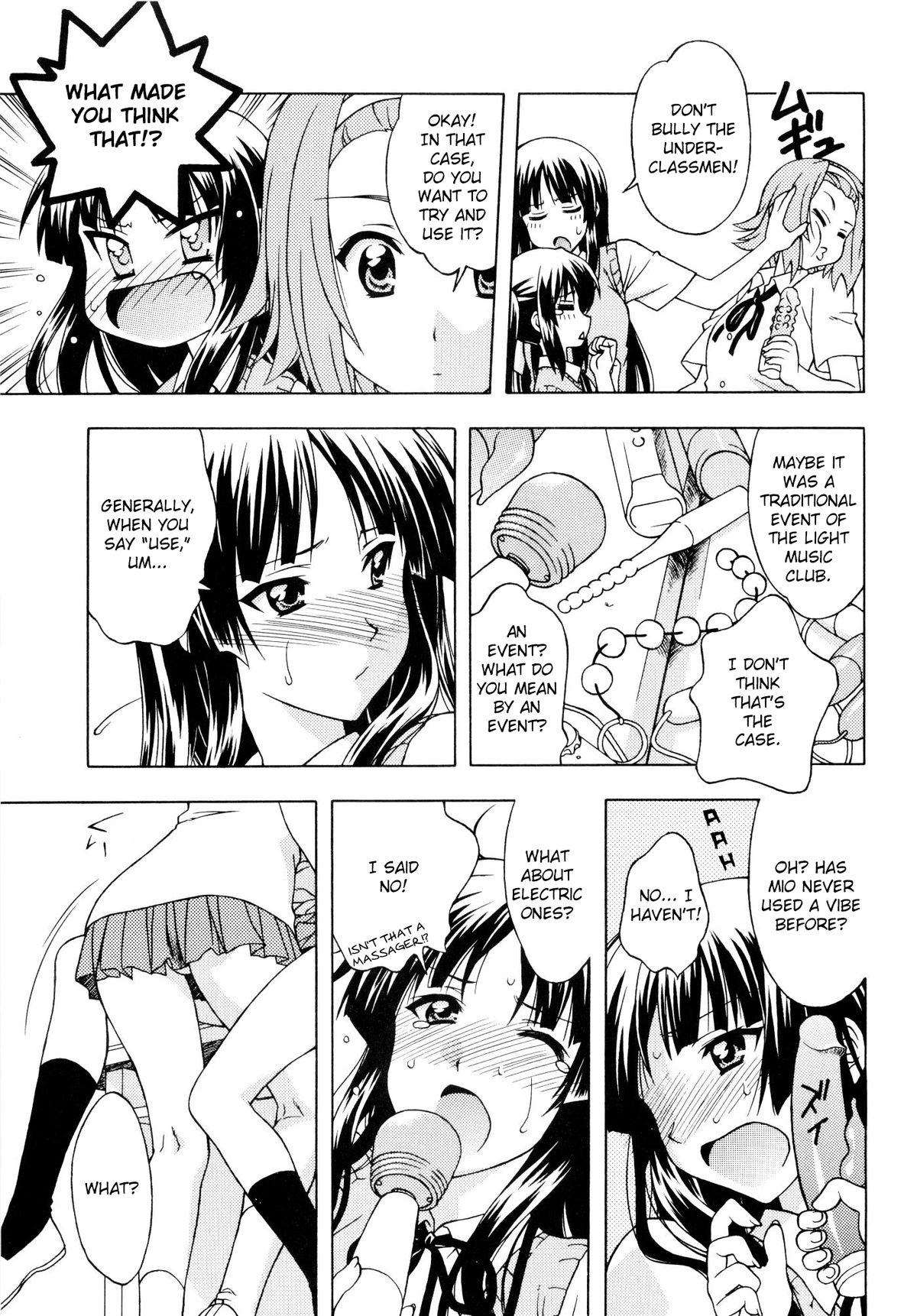 Corrida K-ON! BOX - K-on Footjob - Page 4